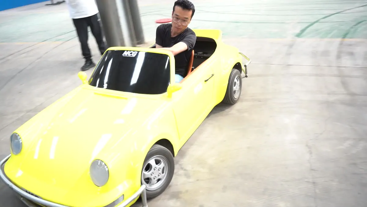 TRELFEY P964 go-kart rotating view frame 13